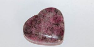 Natural Ruby Cordierite Puff Heart Stone