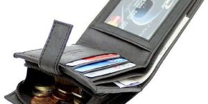 Pellet Men's Stylish Black Genuine Leather Wallet