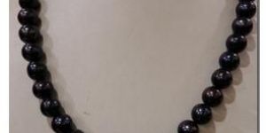Black Pearl Necklaces