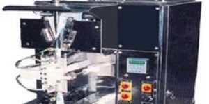 FULLY AUTOMATED FFS POUCH PACKING MACHINE