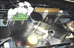 Pressure Sensitive Labeling Machine