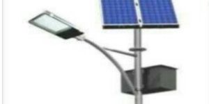 18 Watts Solar LED Street Light