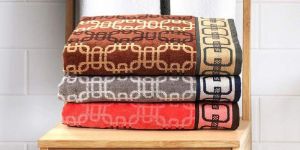 Twisty Jacquard Towel