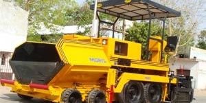 Wet Mix Paver Finisher