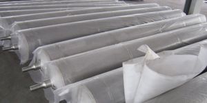 TEXTILE GUIDE ROLLER