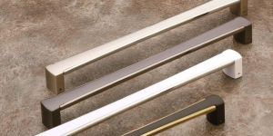 305 Main Door Handle