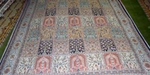 Kashmir Silk Carpets
