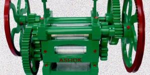 DUBBLE GEAR SugarCane Crusher Machine