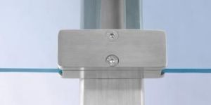 OZRF-ED-GC-A8 Glass Door Bottom Middle Bracket