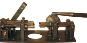 Hand and Paddle Shellar