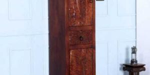 Single Door Wardrobe