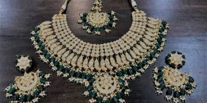 KUNDAN BRIDAL JEWELLERY SET