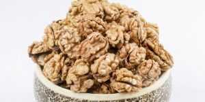 Walnut Kernels