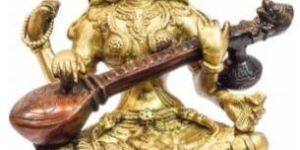 Goddess Saraswati Statue