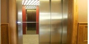 SIDE OPENING AUTOMATIC DOOR Hospital LIFt