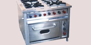 Four Burner Continental Range