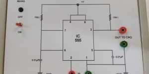 Monostable Multivibrator Trainer Kit