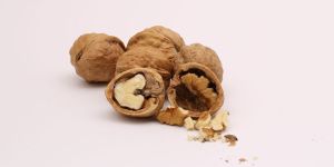 Walnut Kernels