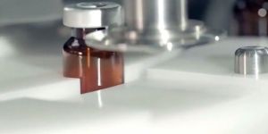 Automatic Vial Sealing andCrimping Machine