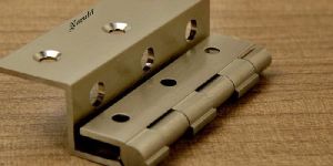 L-Hinges lock