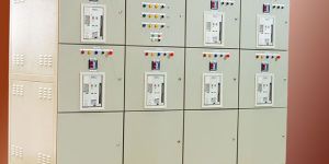 Synchronizing Panels
