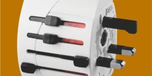 INTERNATIONAL TRAVEL ADAPTER