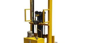 Motorized Hydraulic Stacker