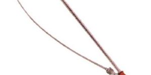 Non- motorized hand held drain cleaner