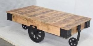 Center Table with Wheel