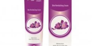 Saffron cream Tube Glowing and Fairness Face Pack.