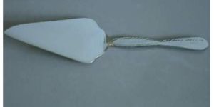 CAKE SERVER STAINLESS STEEL HAMMERED