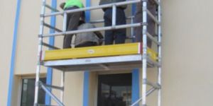 Mobile Scaffold Tower with Ladder Frame