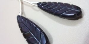 Black Onyx 15*32 Long Pear