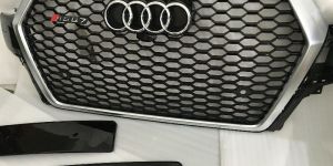 Audi New Q7RSQ7 Style Facelift Front Grill (Premium Car Accessories - DealKarDe)