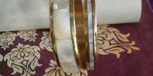 SHELL & METAL BANGLES
