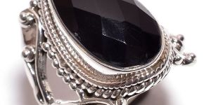 Black Onyx Gemstone Ring