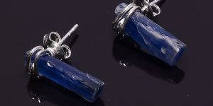 925 Sterling Silver Raw Blue Kyanite Gemstone Stud Earrings Distributor