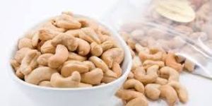 S-300 Whole Cashew Nuts