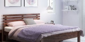 ALQUILER VILNIUS SHEESHAM WOOD QUEEN BED