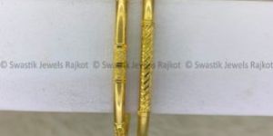 Jewels Fusion Gold Bangles