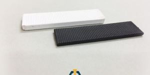 Plastic White and Black Glass Packers