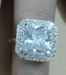 Fashionable Finger Ring