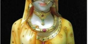 Bani Thani Marble Statue