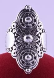 Antique Style Silver Ring