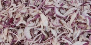 DEHYDRATED PINK ONION FLAKES