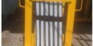 Crowd Control Scissor Barricade