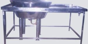 Rasgulla Packing Table