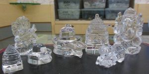 Religious Tikam Gems Sphatik