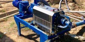 Cow Dung Dewatering Machine