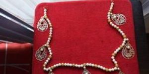 Thrones Necklace